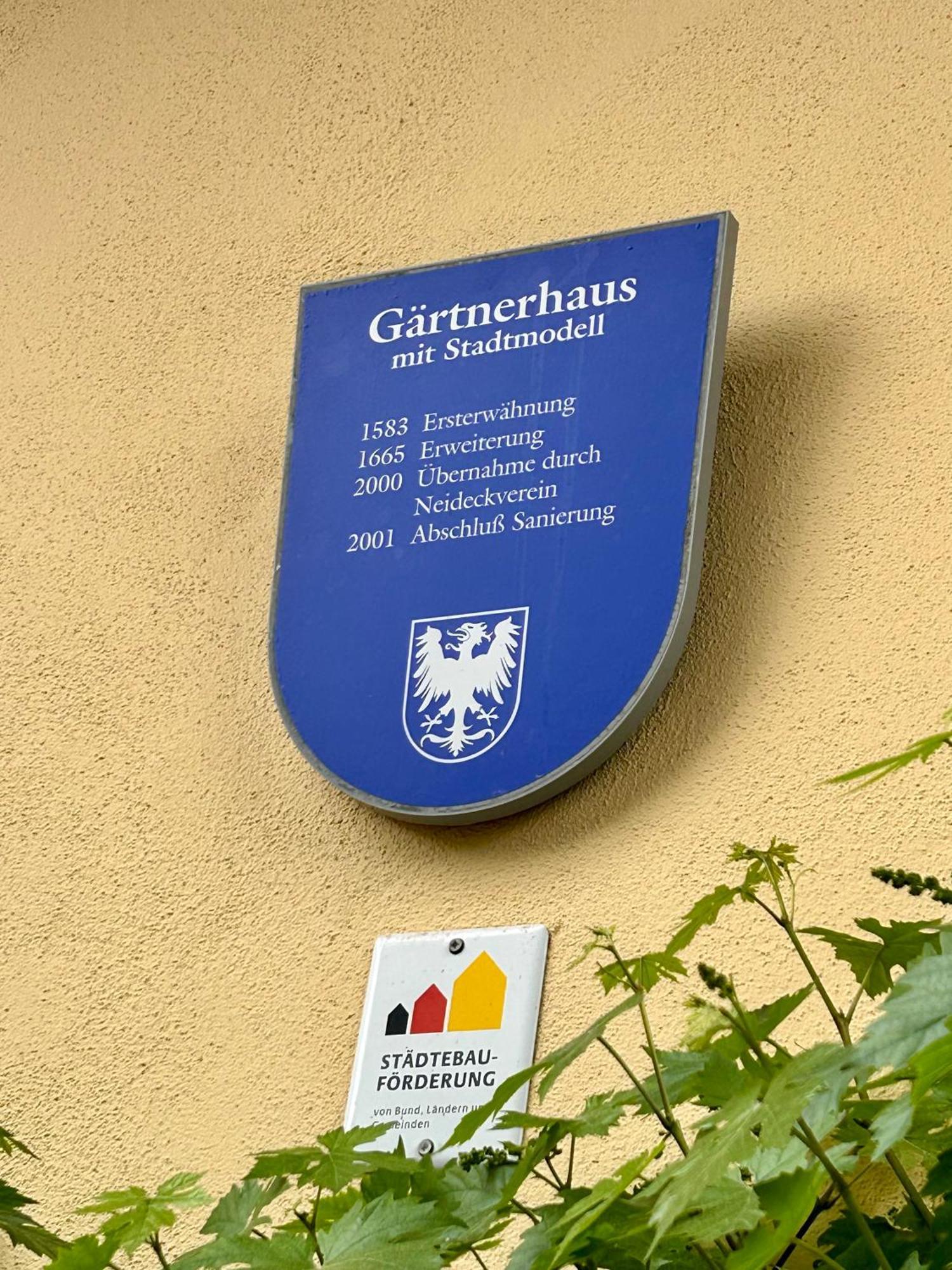 Ferienwohnung Happyhome Bahnhofnah Gemuetlich Familiaer Arnstadt Esterno foto